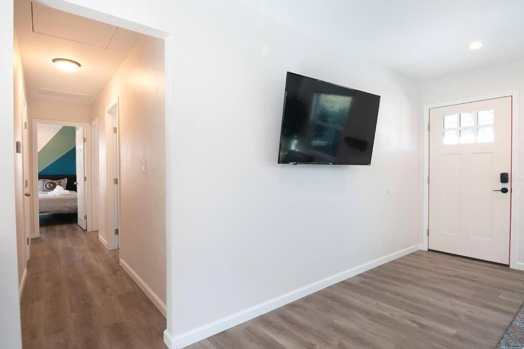 Beautiful 3 Bed 1 Bath Designer Home + Hot Tub Los Ángeles Exterior foto