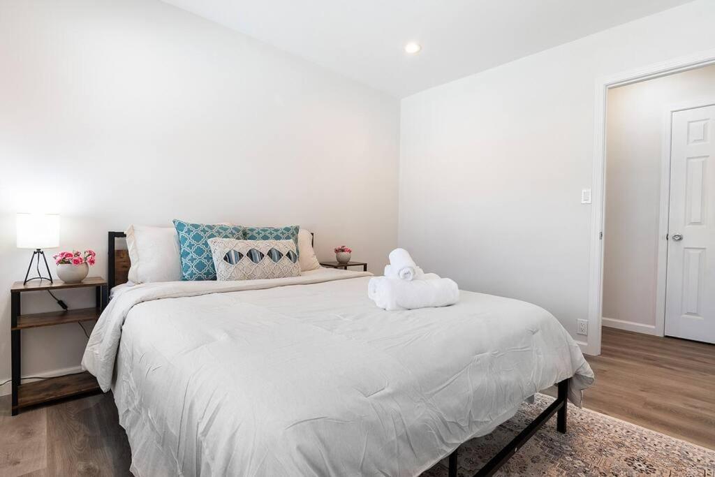 Beautiful 3 Bed 1 Bath Designer Home + Hot Tub Los Ángeles Exterior foto