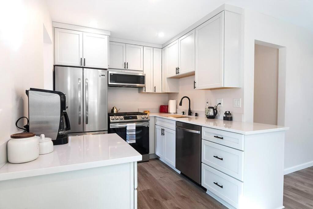 Beautiful 3 Bed 1 Bath Designer Home + Hot Tub Los Ángeles Exterior foto